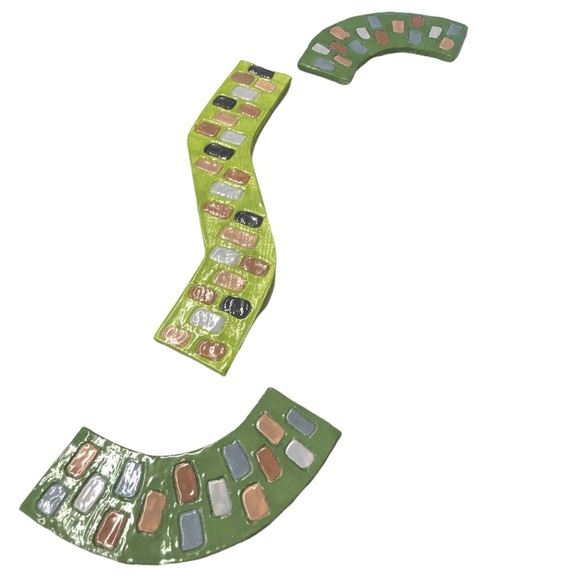 Sand Tray Beach Play Toys/Ceramic Cave and Walkway Play Therapy - Picture 3 of 3